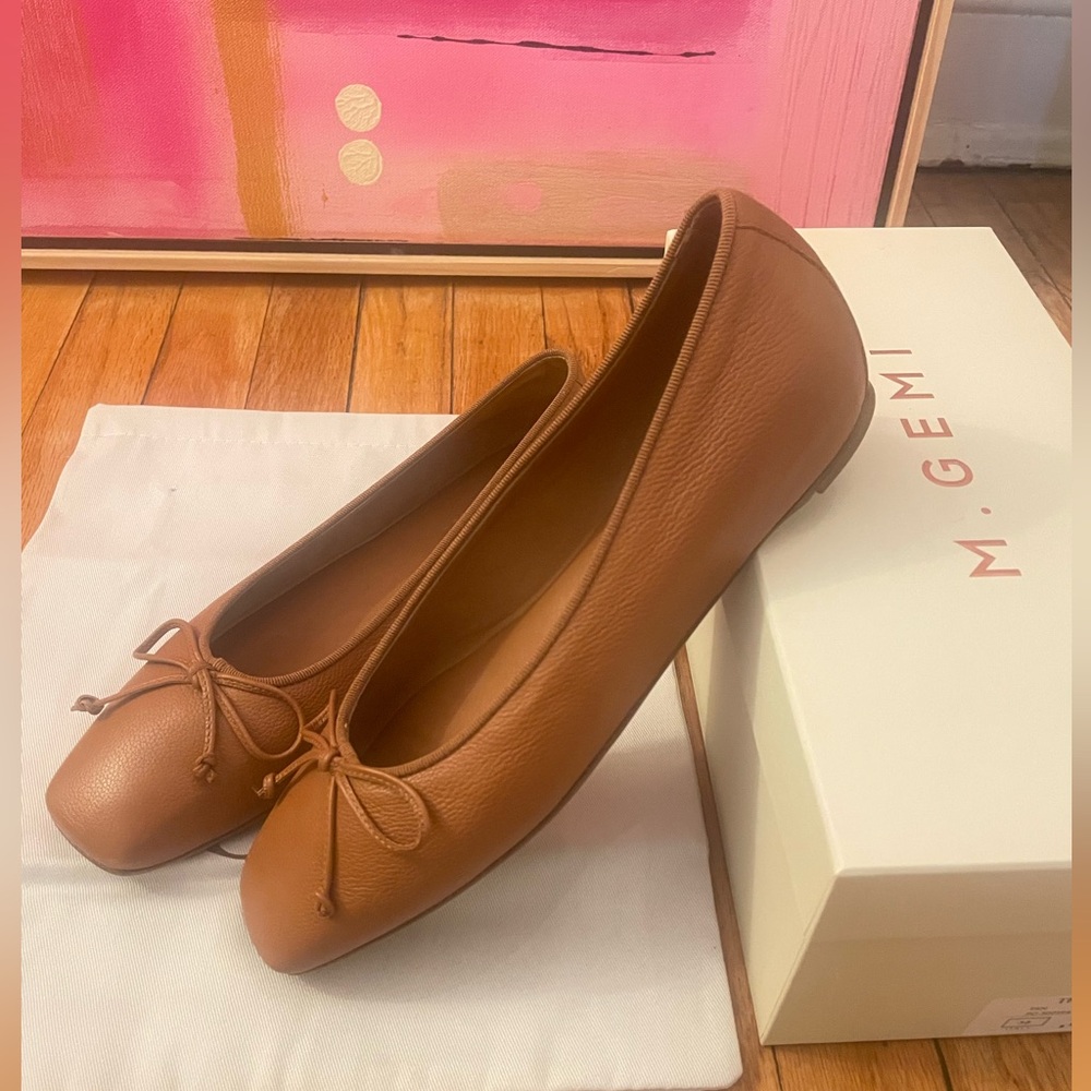 M. Gemi Tan “Danza” Ballet Flat (Size 38) ~ In excellent condition